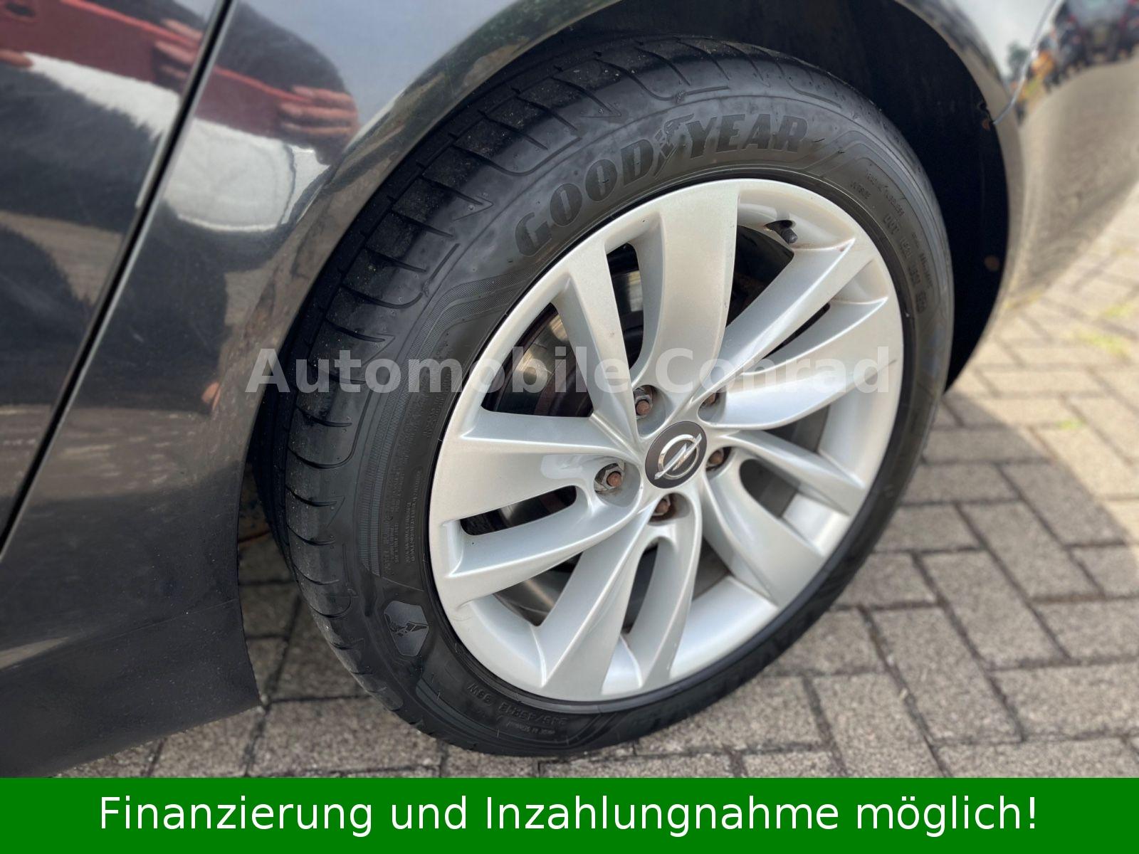 Opel Insignia 2013 — photo 11