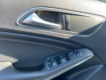 Fahrzeugabbildung Mercedes-Benz A 200 CDI Urban BlueEfficiency*Tempomat*Bi-Xenon