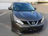Nissan Qashqai Tekna *360°Kamera*Pano*Navi*Xenon* - Nissan aus 2015