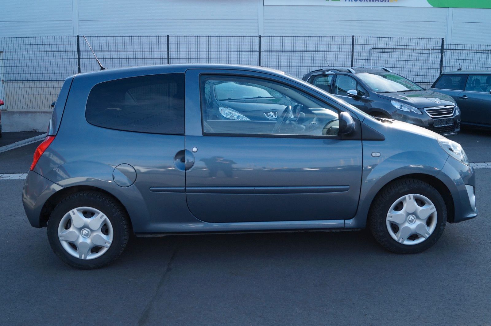 Fahrzeugabbildung Renault Twingo Rip Curl *TÜV, Inspektion + Garantie