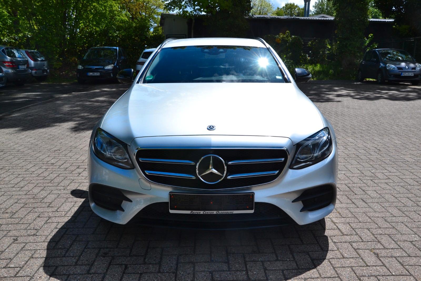 Mercedes-Benz E 400 E T-Modell  4Matic AMG AHK HUD STHZG LEDER