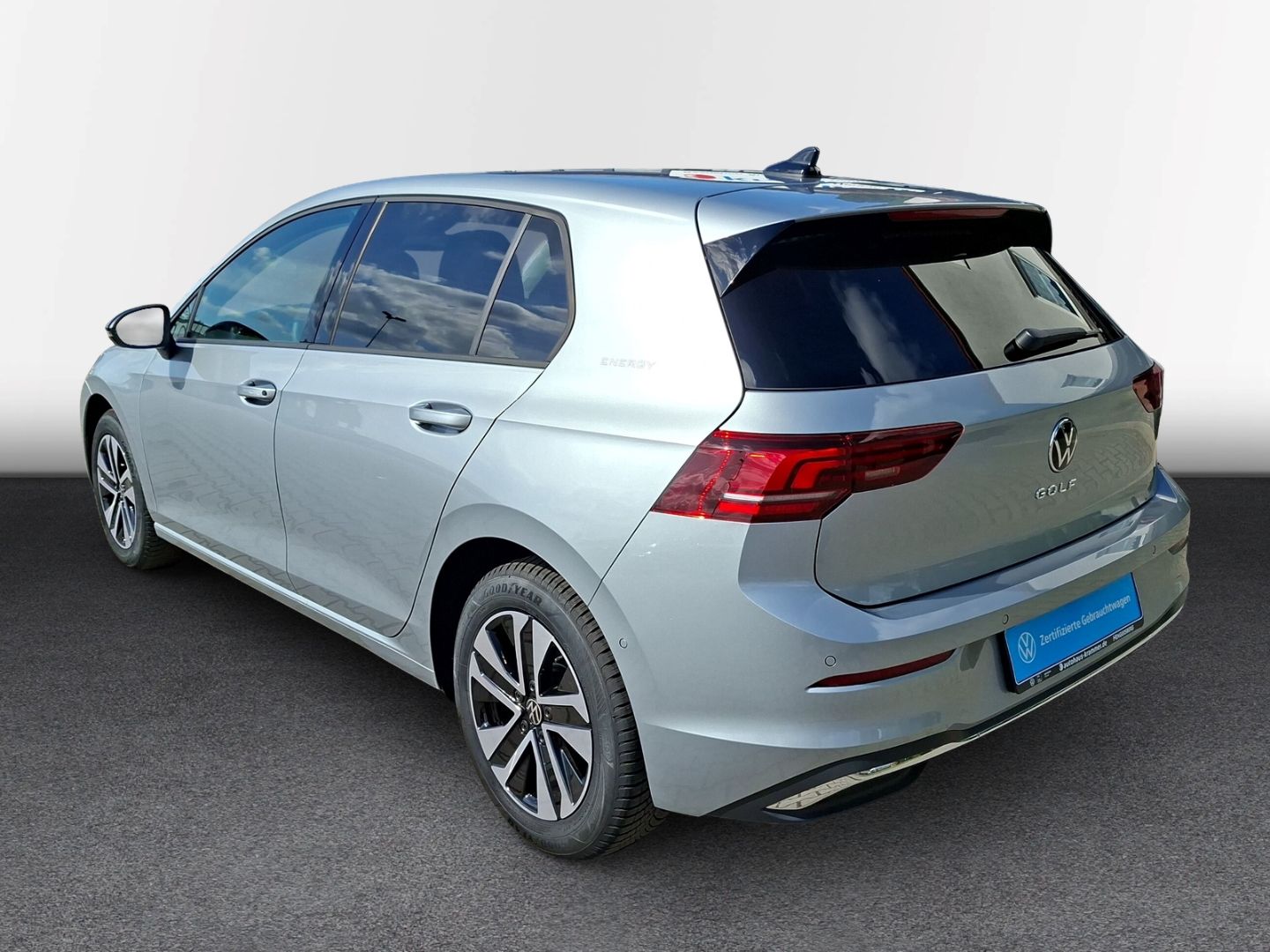 Volkswagen Golf VIII 1.5 TSI Energy KAM ACC KEYLESS foto 4