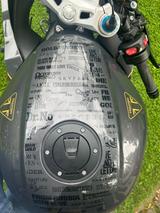 Triumph Speed Triple 1200 RR "Bond Edition" - TRIUMPH SPEED TRIPLE 1200 RR
