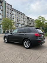 BMW X5 xDrive30d - - BMW X5 in Frankfurt (Main)