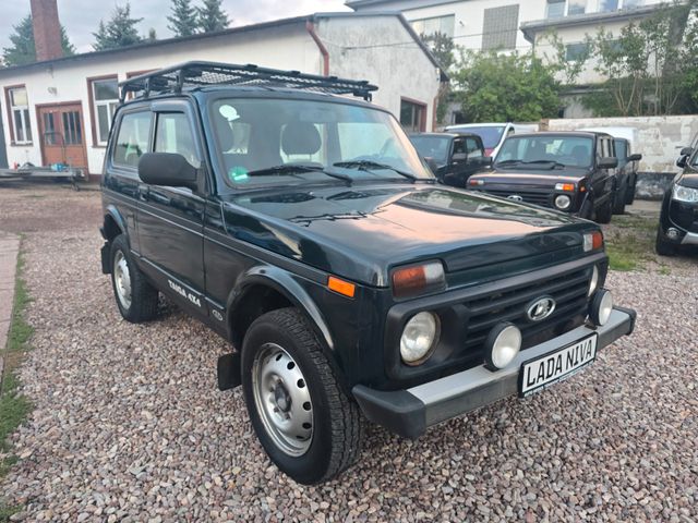 Lada Taiga Urban* 4x4*AHK*4x4*CD Radio*HU 01.2027*