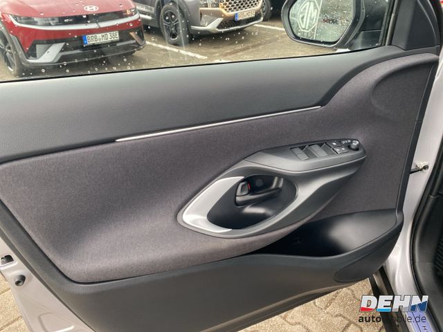 Toyota Yaris Cross 1.5 Hybrid Team Deutsch.Safety Cargo