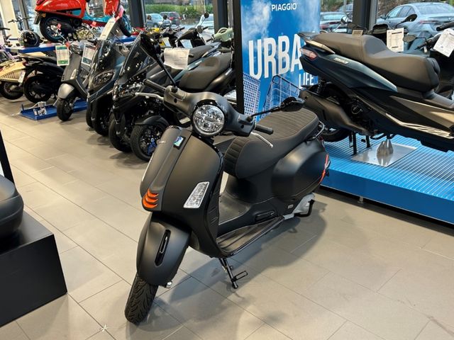 Vespa GTS 125 Supersport Nero SCHNELL ZUGREIFEN LEZTES