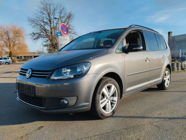 Volkswagen Touran Match BMT DSG / Panorama / Navi