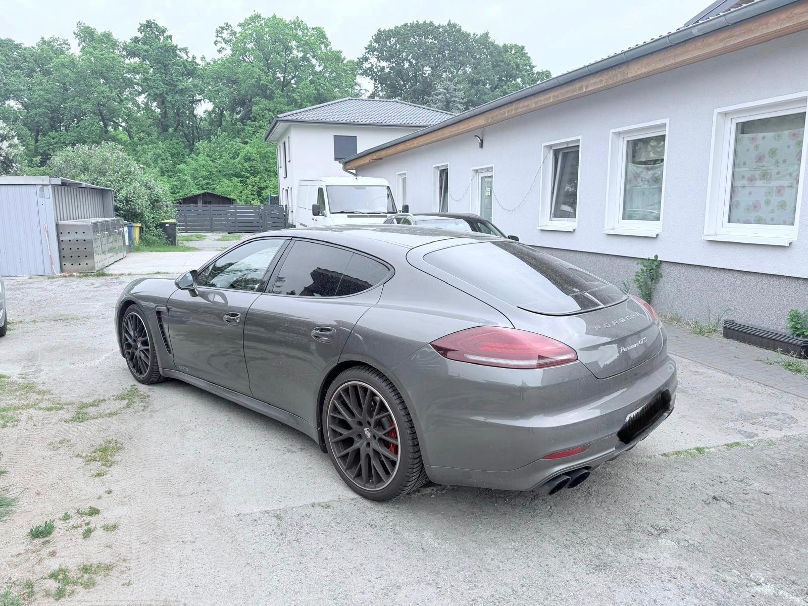 Porsche Panamera GTS 21 Zoll!