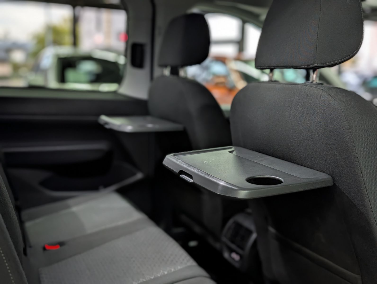 Fahrzeugabbildung Ford Tourneo Connect L2 Titanium 7-Sit Bi-LED Cam AHK