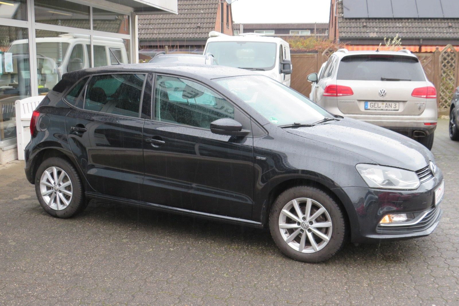 Fahrzeugabbildung Volkswagen Polo V Lounge 4T PDC GJ AHK CLIMATRONIC