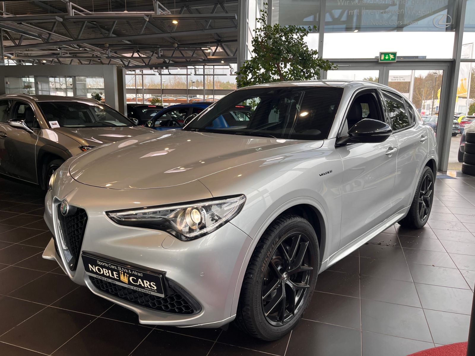 Fahrzeugabbildung Alfa Romeo Stelvio Veloce Q4 ACC NAVI LEDER AHK