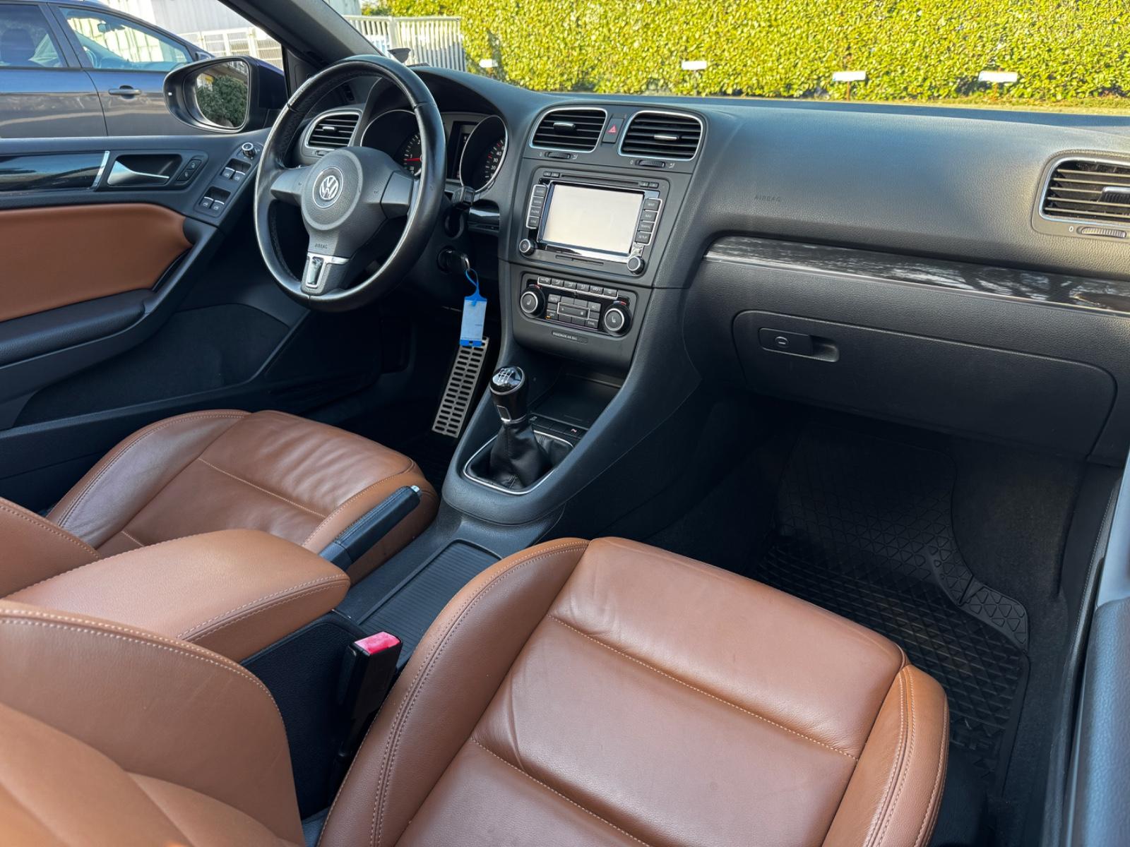 Volkswagen GOLF VI CABRIO 2.0 TDI BMT LEDER NAVI SHZ TEMPO.