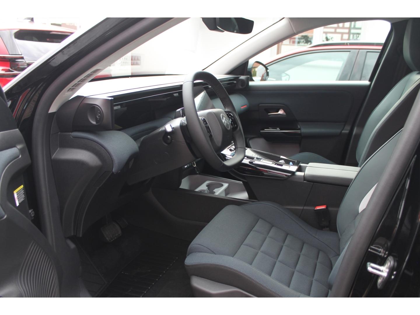 Citroën C5 Aircross 145 MHEV Plus AHK Pano Kälte eHk