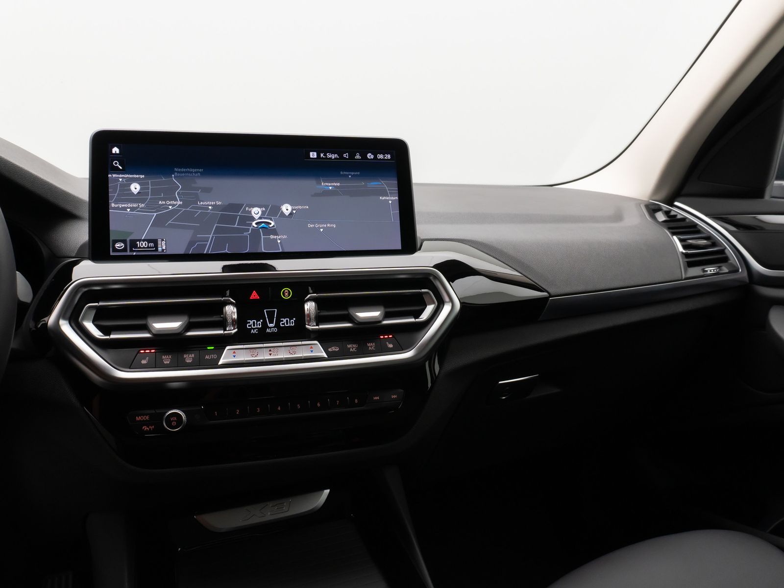 Fahrzeugabbildung BMW X3 xD30e Laser Kamera HUD DAB HiFi AHK Komfort