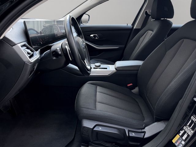 Foto Nummer 9: BMW 330e xDrive