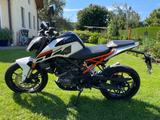 KTM Duke 125 - KTM DUKE 125