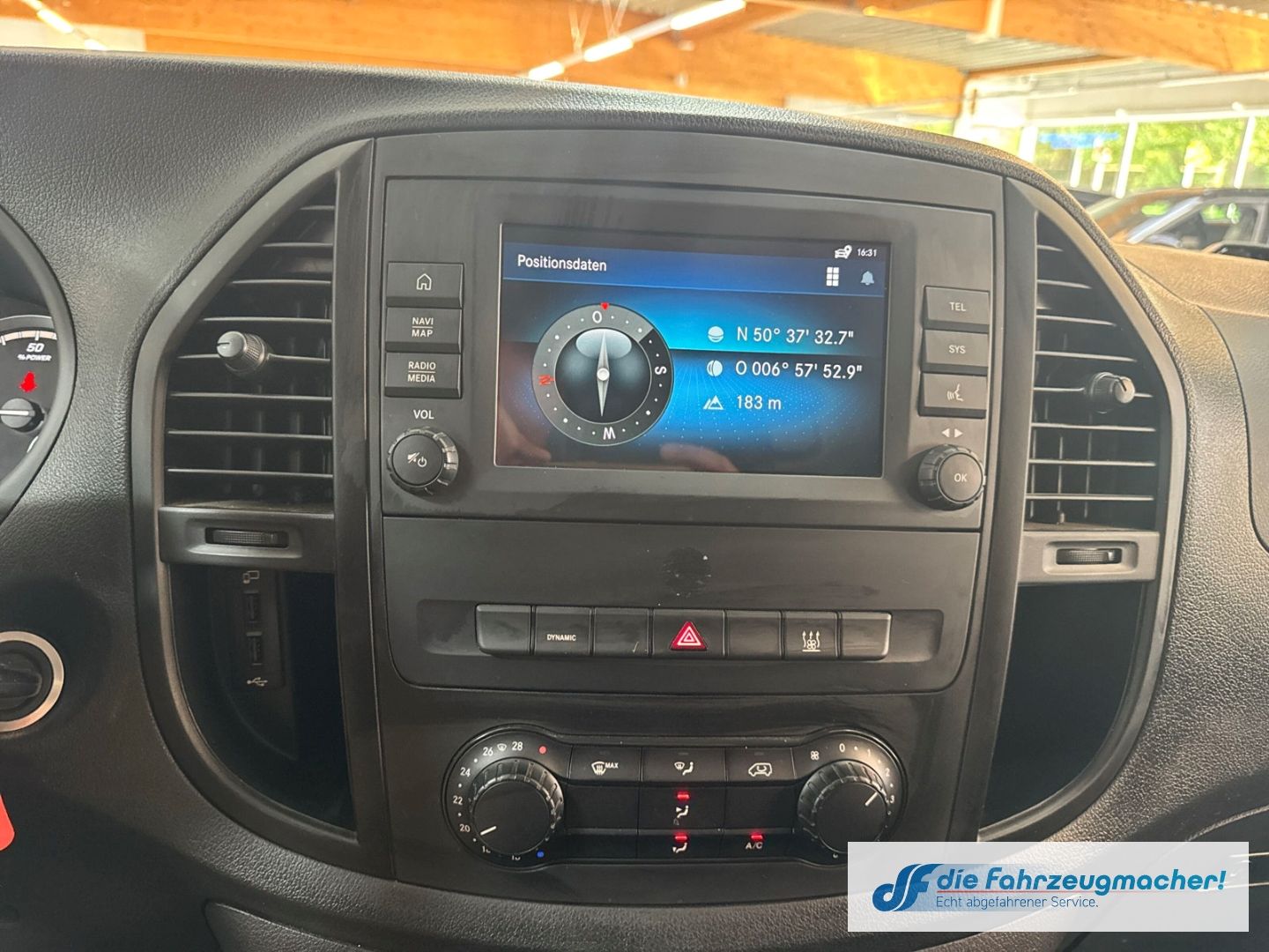Fahrzeugabbildung Mercedes-Benz Vito Kasten 112 e lang DAB SHZ Rückfahrkam. Notb