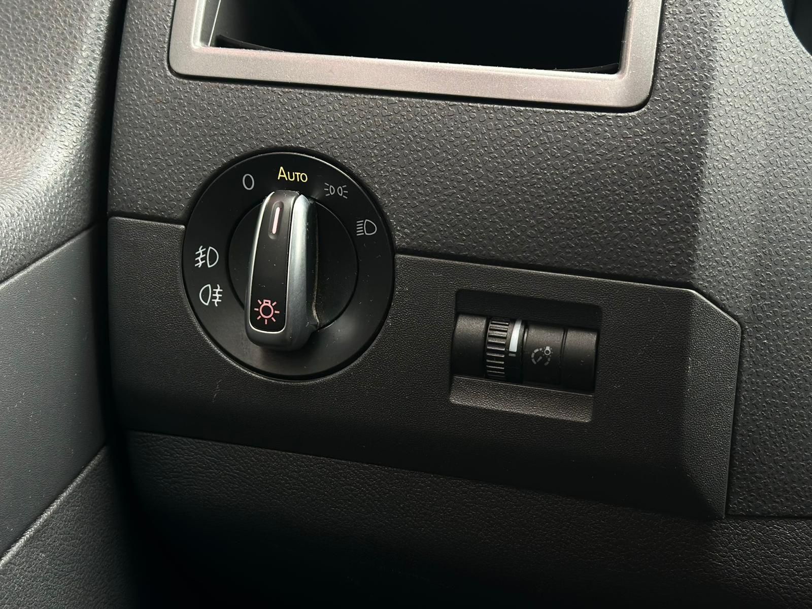 VW T5.2 Multivan 2.0TDI SPECIAL* BIXEN#AHK#TEMP#SHZ - Image 20