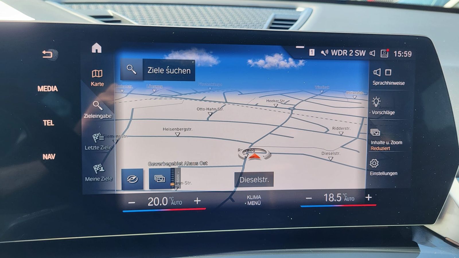 BMW X1 18 d sDrive xLine Live Cockp.Plus Kam PDC LED foto 18