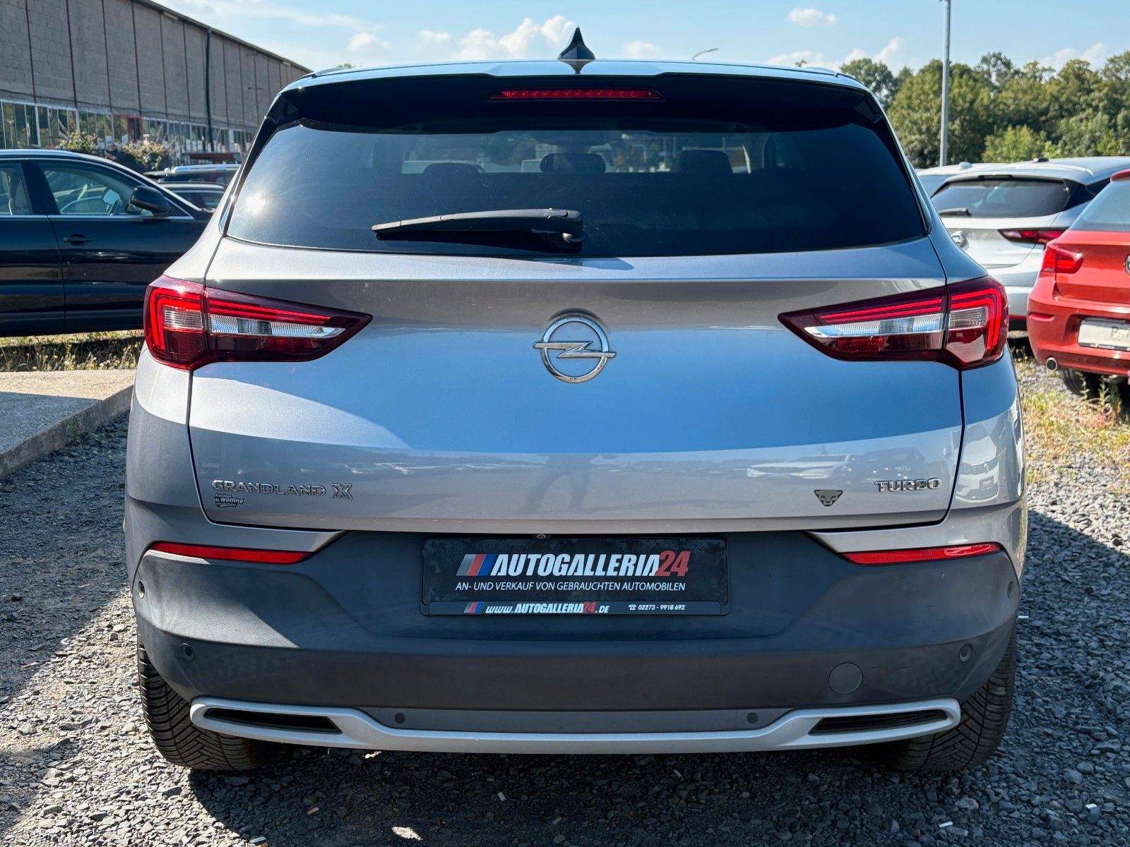 Fahrzeugabbildung Opel Grandland (X) 1.2 Aut. Ultimate Navi Leder Pano