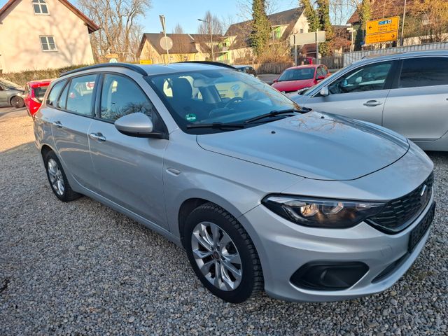 Fiat Tipo Lounge 1.6.Automatik.Euro 6.Navi.Klimaa