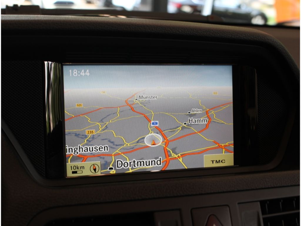 Fahrzeugabbildung Mercedes-Benz E 350 CGI AMG Line BlueEff. Designo*H&K*TOP