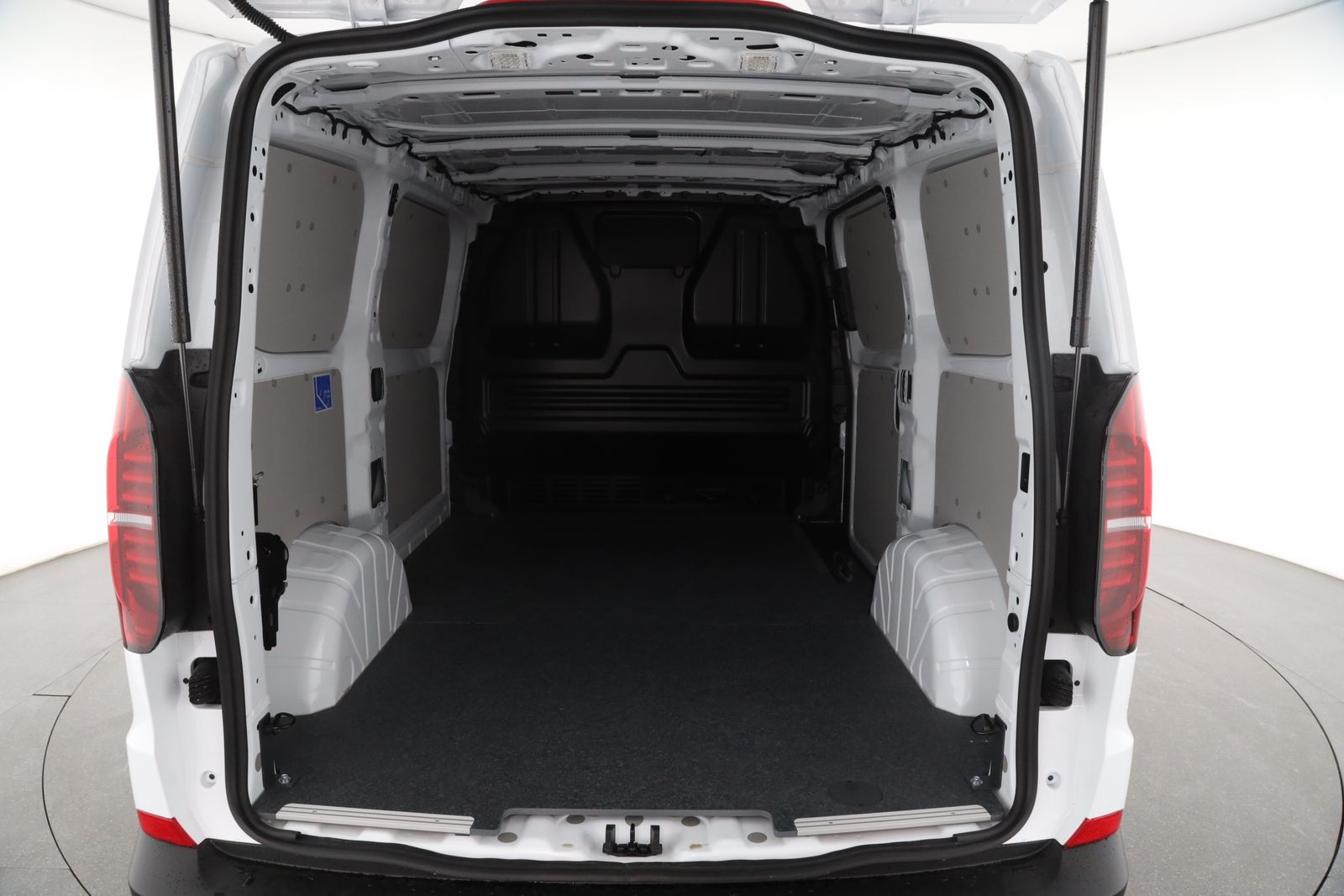 Volkswagen T7 Transporter - Bild 10