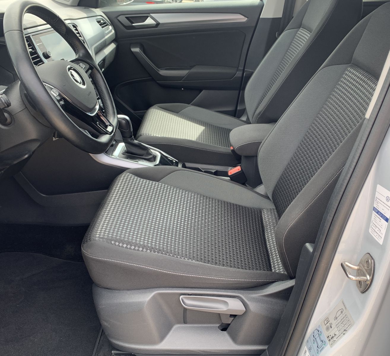 Fahrzeugabbildung Volkswagen T-Roc 1.5 TSI*Active*Cam*LED*Anschlussgarantie*