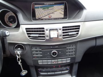 Mercedes E 200 - 8