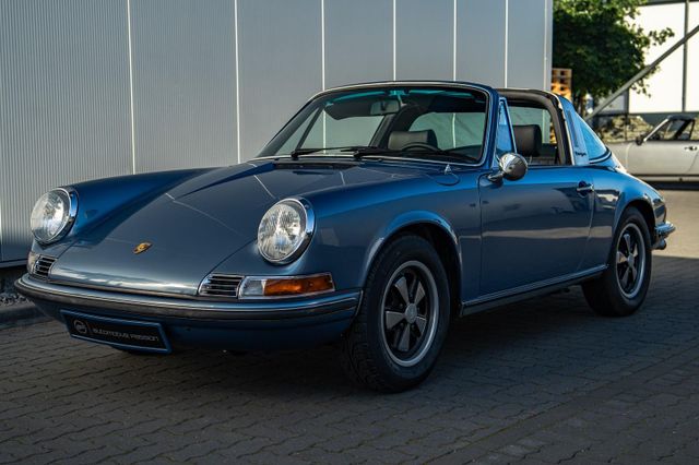 Porsche 911 T Targa 2.4 *frame off restoration*Note 1!