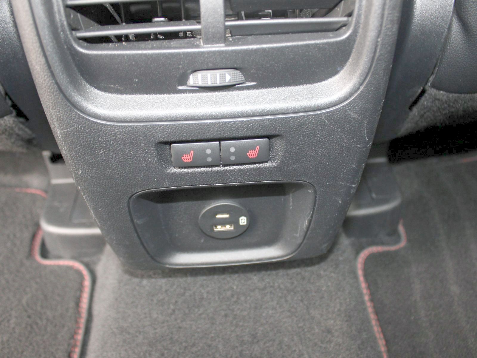 Fahrzeugabbildung Ford Kuga Plug-In Hybrid ST-Line X
