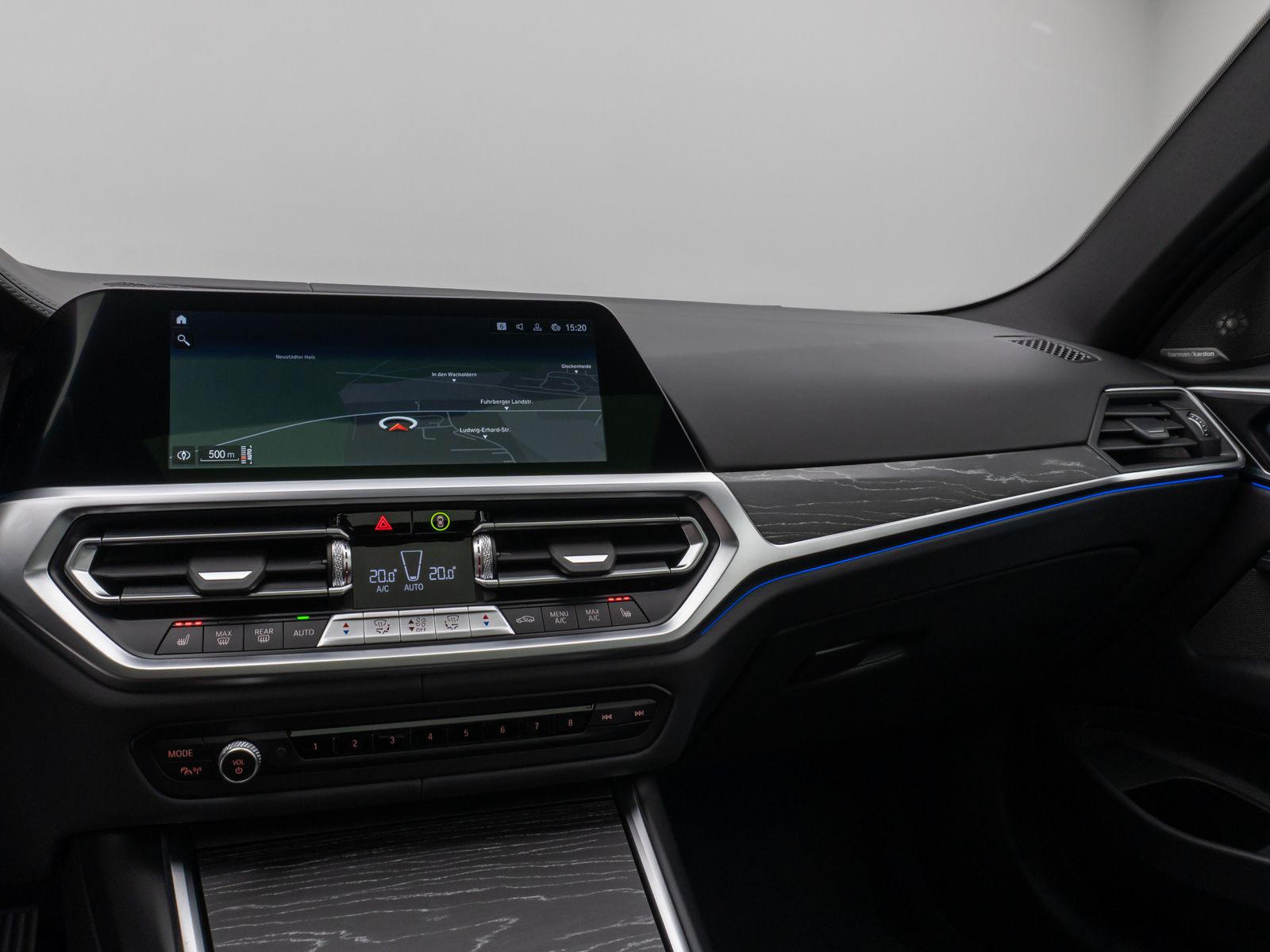 Fahrzeugabbildung BMW 420i Coupè Glasdach 360° DAB H/K Komfort Sport