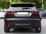 Jaguar E-PACE 2.0 R-Dynamic HSE AWD LED Navi AHK Memory - Jaguar E-Pace aus 2022