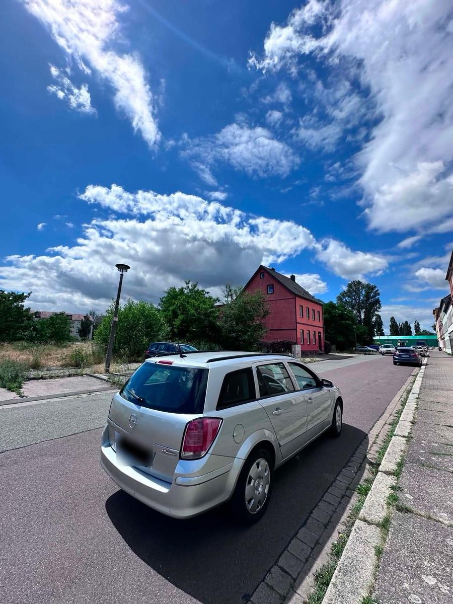 Opel Astra 2006 — photo 11