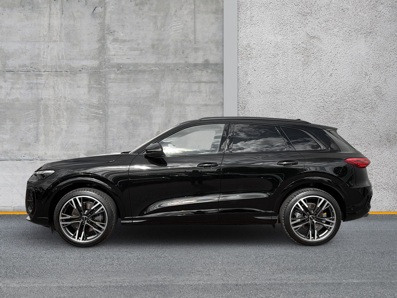 Audi Q5 SUV TDI qu S line edition one PANO AHK imagem 2