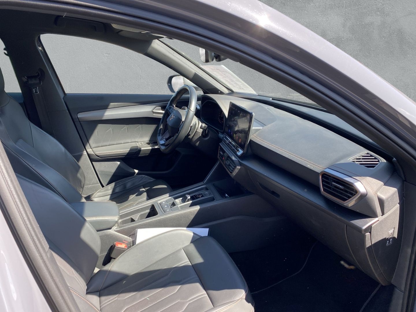 Fahrzeugabbildung CUPRA Formentor VZ 4Drive 2.0 TSI EU6d AD Navi Leder D