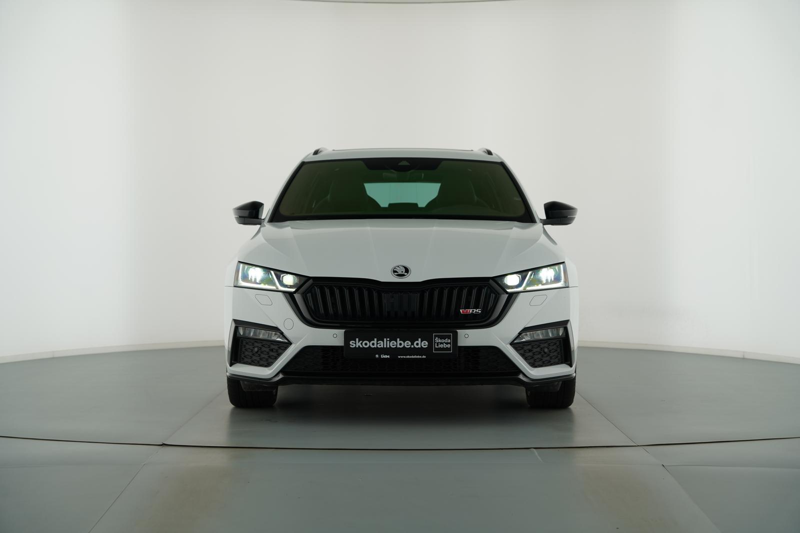 Skoda OCTAVIA COMBI RS 2.0TDI DSG 4x4 MASSAGE+MATRIX