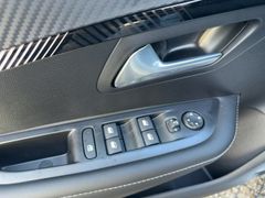 Foto Nummer 12: PEUGEOT 208