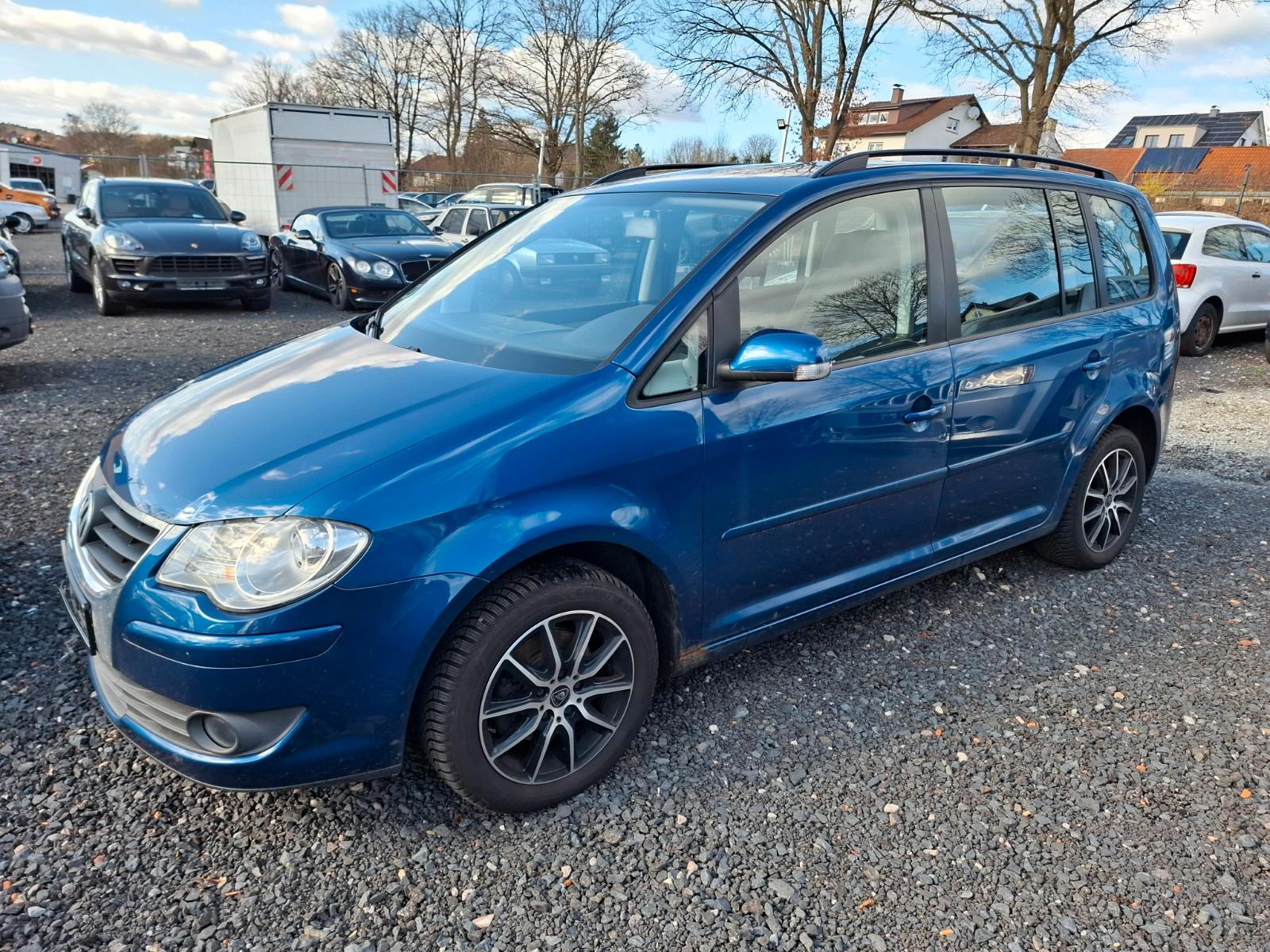 Volkswagen Touran Trendline Automat Klima TÜV 7-Sitzer
