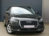Audi Q2 desing S-tronic 1-Hand AHK Navi PDC Tempom. - Audi Q2: Limousine