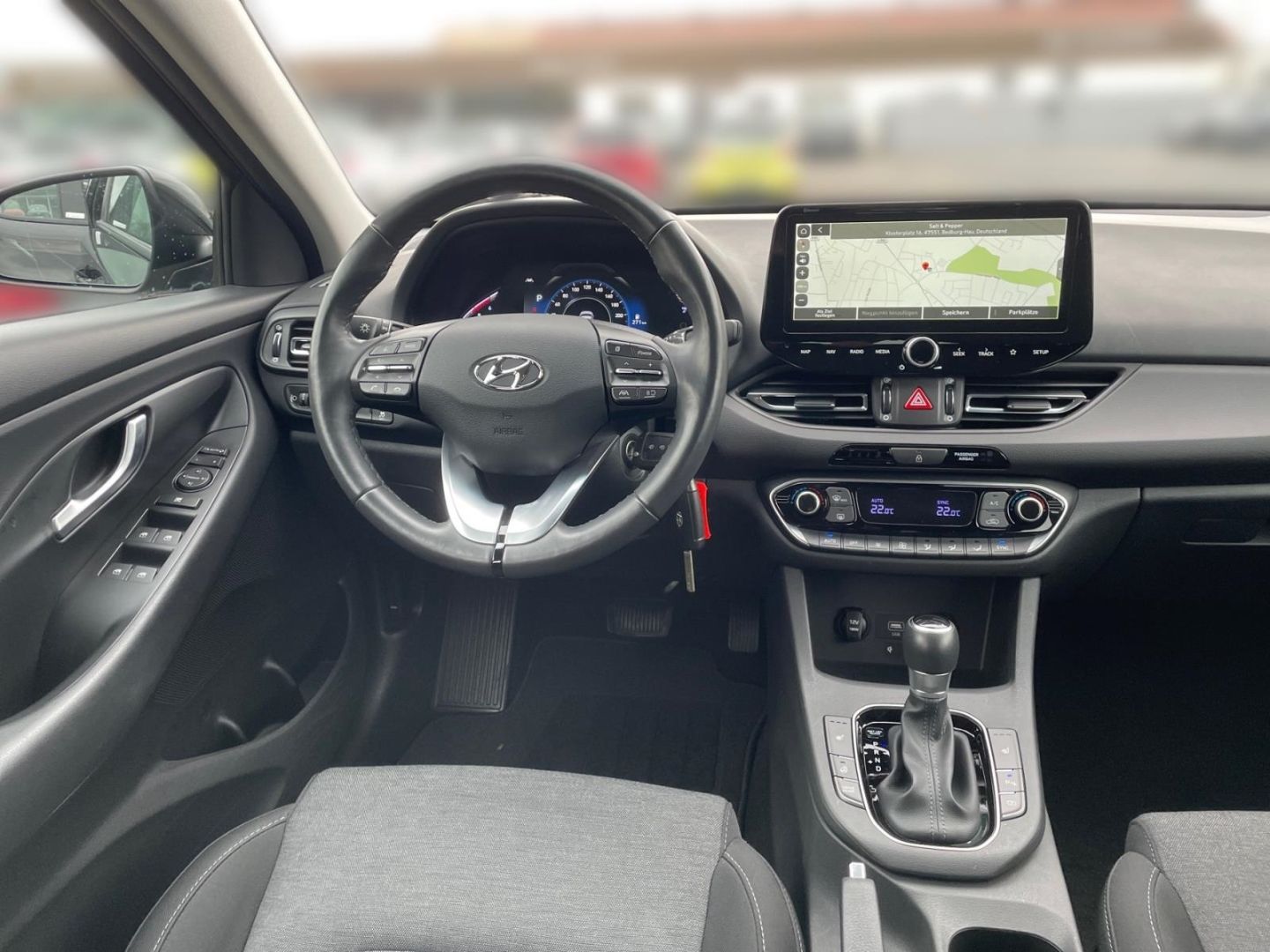 Fahrzeugabbildung Hyundai i30 1.6 CRDi Kombi Intro Edition Navigation Rück