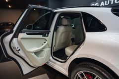 PORSCHE Macan S*CHRONO*PANO*PDLS+*ACC*360*BICOLOR*MEMORY