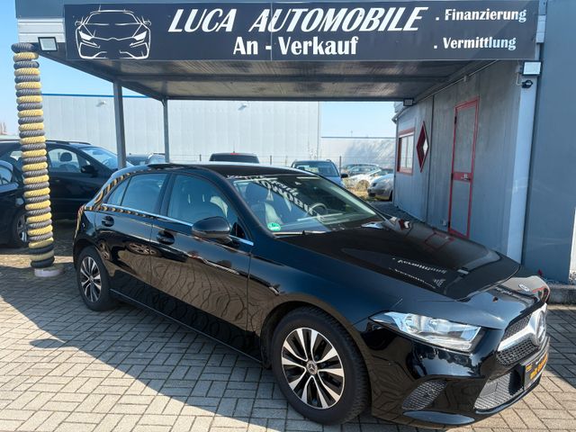 MERCEDES-BENZ A 200D
