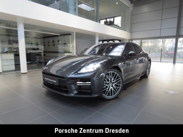 Porsche Panamera 4