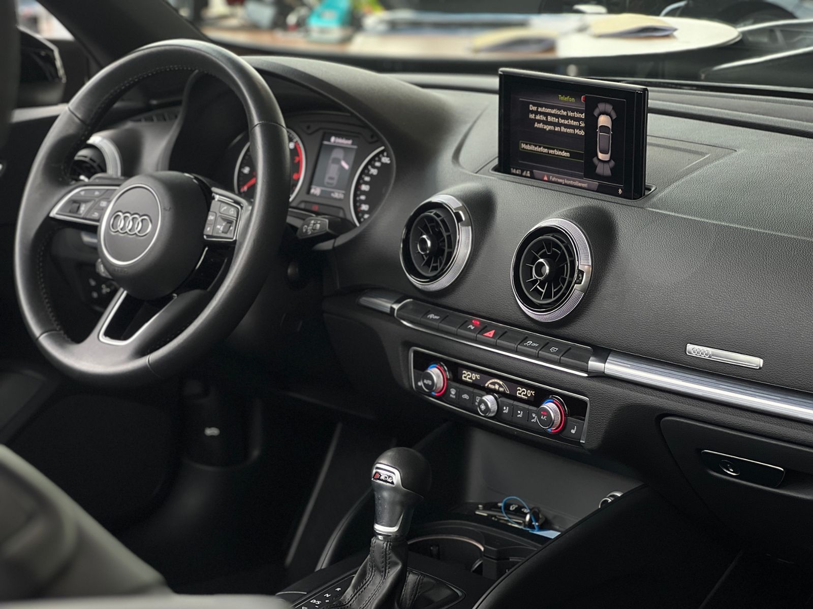 Fahrzeugabbildung Audi A3 Cabriolet  design 35 TFSI S tronic NAVI GRA S