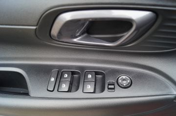 Hyundai i20 1.2 KLIMAAUTOMATIK-ALU16-NAVI-KAMERA-SHZG.-