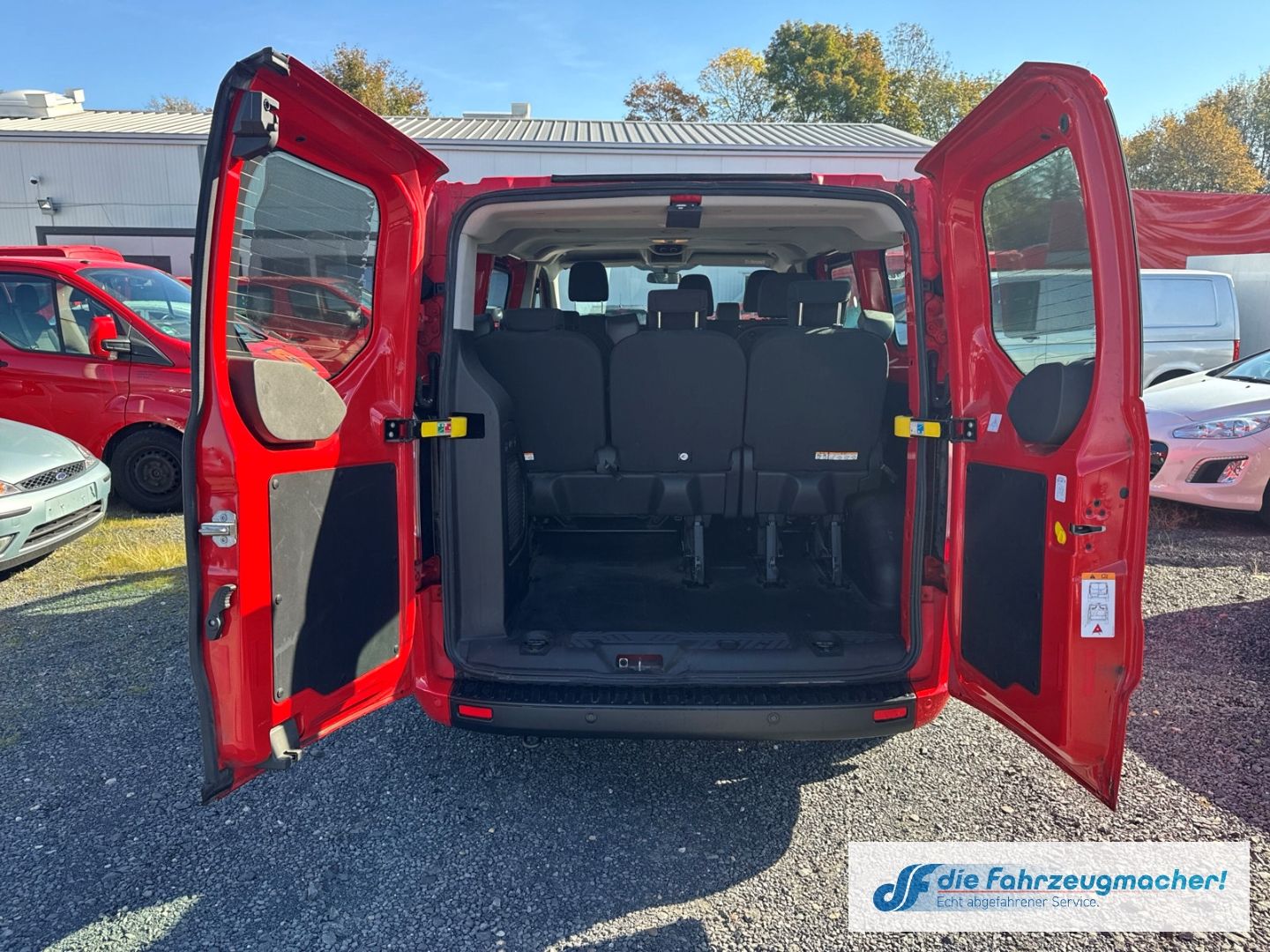 Fahrzeugabbildung Ford Transit Custom Tourneo 320 L1 Trend *EXPORT*4143