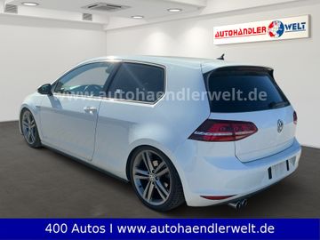 Volkswagen Golf - 6