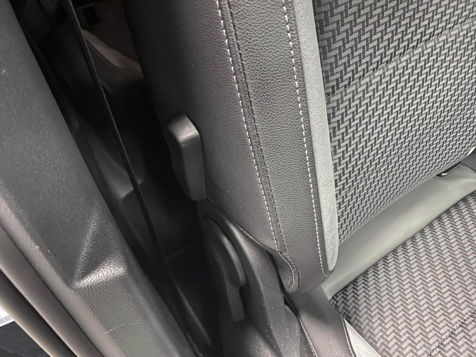 Fahrzeugabbildung Volkswagen T-Cross 1.5 TSI DSG Style R-Line+ACC+RFK+APP+LED